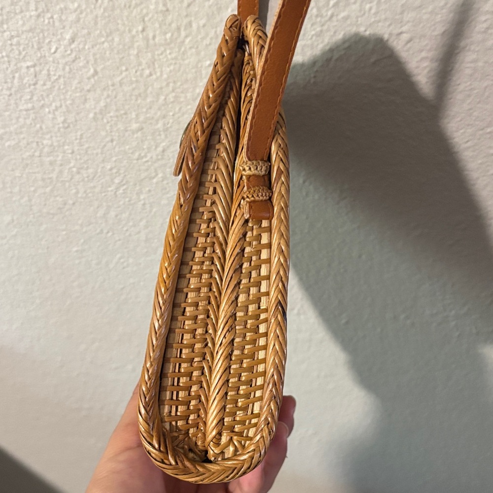 Woven Crossbody Phone Bag - Tan - Picture 4 of 5